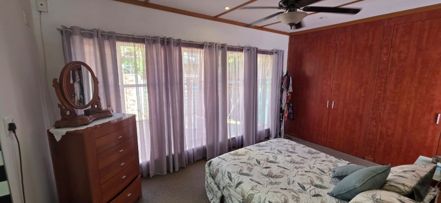 5 Bedroom Property for Sale in Wilkoppies North West